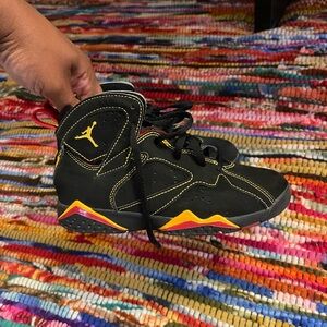 Jordan Kids Black and Gold Sneakers